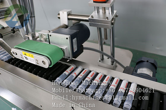 Automatic test tube labeling machine