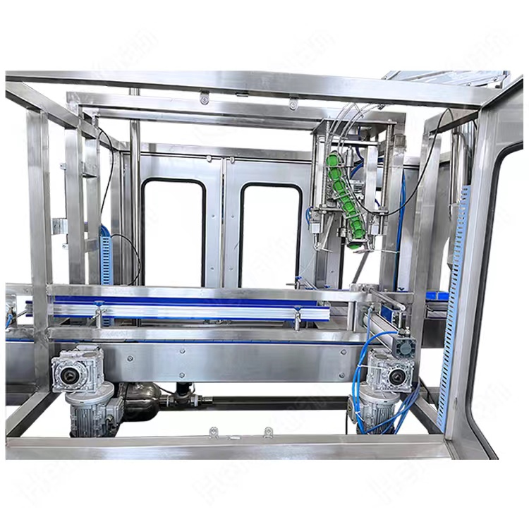 HY-CGF-L Automatic Water PET Barrel 3 in 1 Rinsing Filling Capping Machine.jpg
